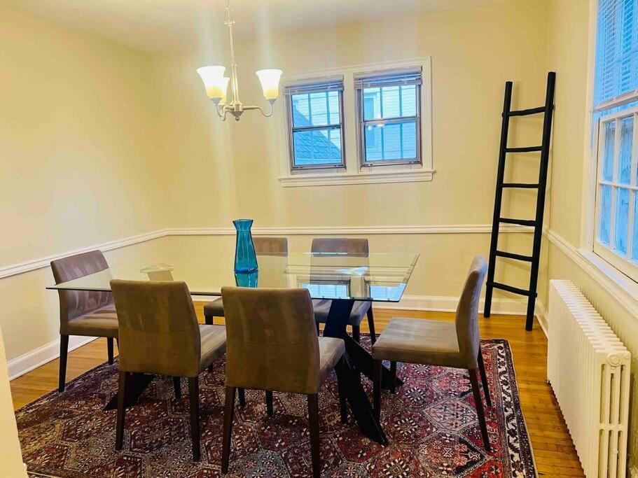Dc'S Best Location 4 Bed With Parking Walk To Metro And Nightlife Bethesda Row Chevy Chase Kültér fotó